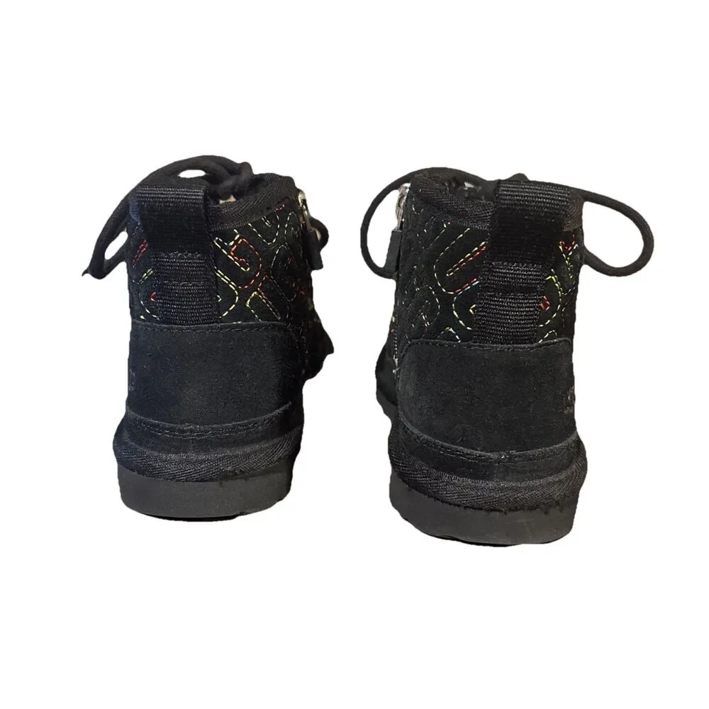 UGG Boots Toddler Size 11 Black Neumel Logo Embroidered Chukka Side Zip 1116170T